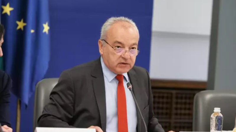 Гълъб Донев: Дефицитът ще достигне 5,7% в края на годината. Ще има пълна забрана на хазарта