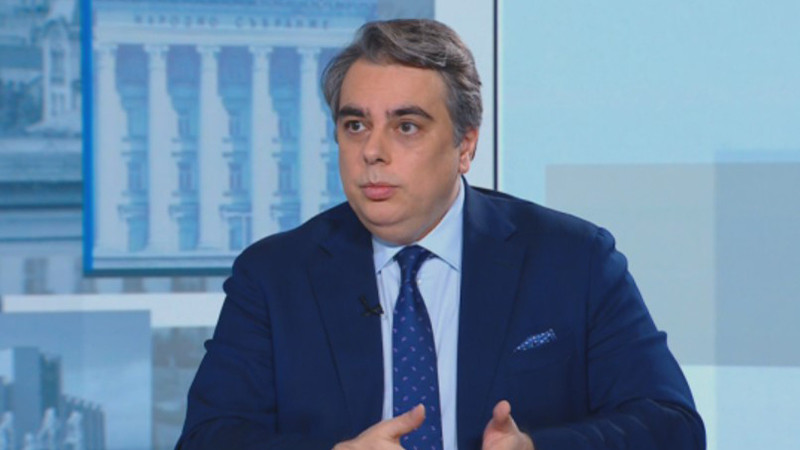 Асен Василев: Не е ясно за какво ще изхарчат няколко милиарда в края на годината