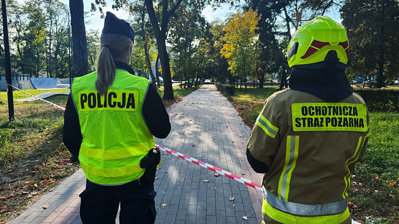 Десет души бяха ранени при атака с мачете в училище в Полша