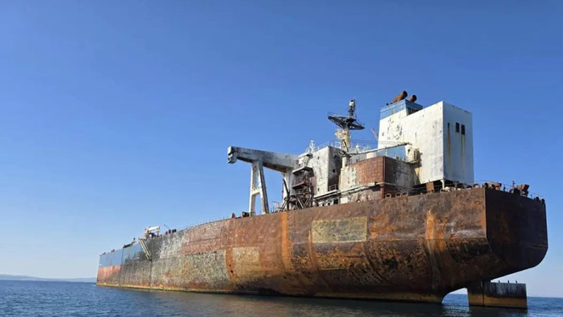 Няма замърсяване на водата по българското крайбрежие след атаката с дронове в Черно море