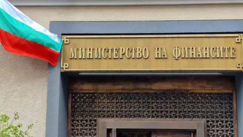 МФ отговори на ГЕРБ: Министерството няма механизъм, с който да манипулира данни и дати