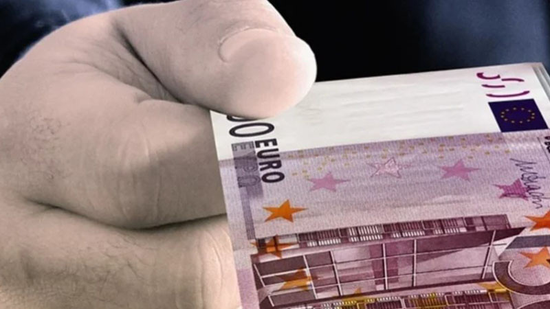 Счетоводител е задържан във Враца за присвояване на 450 000 евро