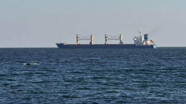 МОСВ: Продължават проверките на морската вода заради инцидентите с кораби в Черно море