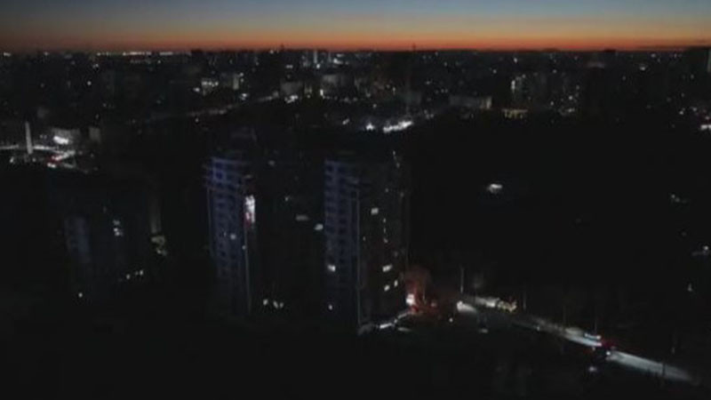 Руски атаки оставиха части от Киев и Волинска област без ток