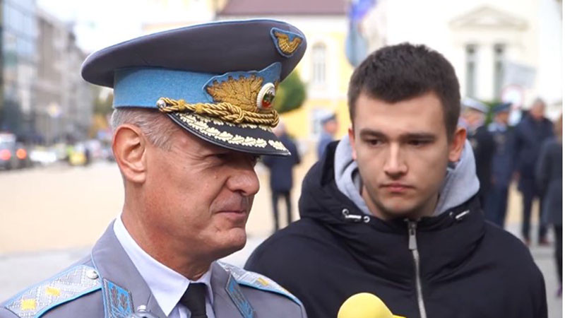 Ген. Николай Русев: МиГ-29 ще летят или до изчерпване на ресурса им, или до замяната им с F-16