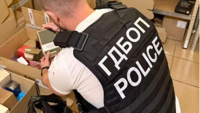 ГДБОП разби схема за продажба на фалшиви маркови стоки от Турция