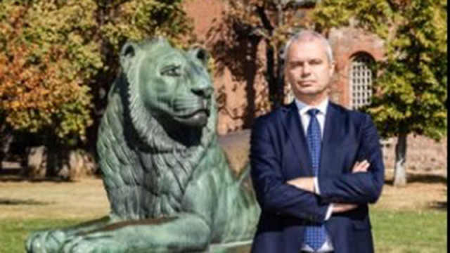 Костадин Костадинов търси подкрепа за семейство, което мечтае за дете