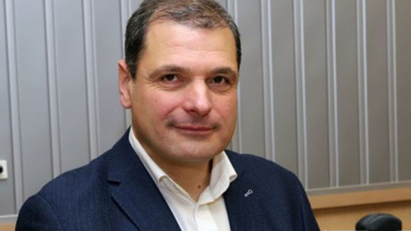 Иво Инджов: Илияна Йотова има по-големи възможности да разшири подкрепата си