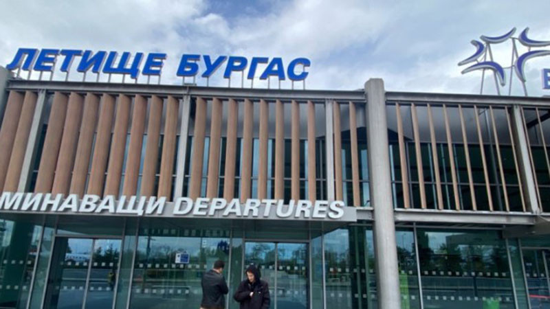 Бургас обсъжда повече полети до София преди „Евровизия” 2027