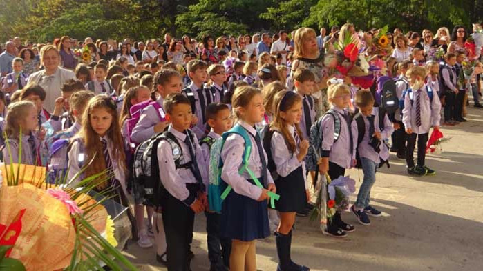 Средно училище „Гео Милев“- Варна тържествено отвори врати, за да посрещне учениците
