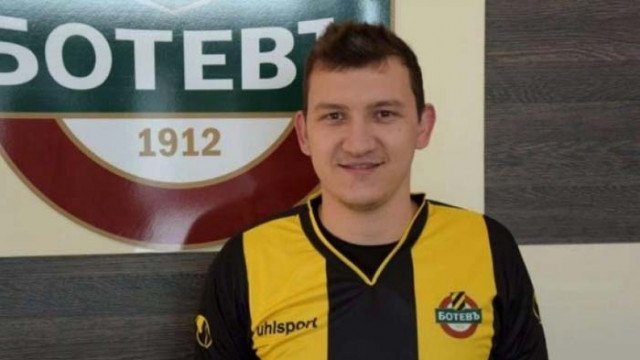 Трабзонспор отново праща оферта на Ботев за Неделев