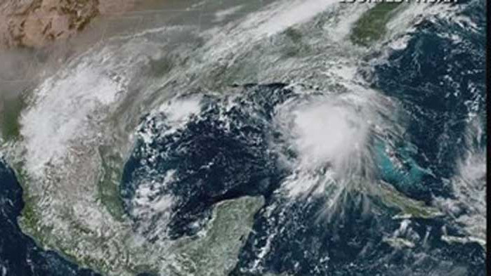 Ураганът Сали достигна югоизточната част на САЩ