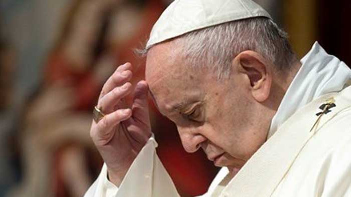 Папата почете италиански свещеник, убит от имигрант