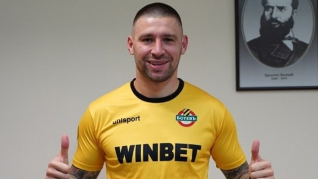 Вече има предложения за Балтанов и Бандаловски