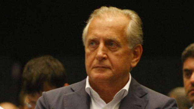 Спас Русев купи абонаментни карти за мачове на Левски на стойност 100 хил. лева