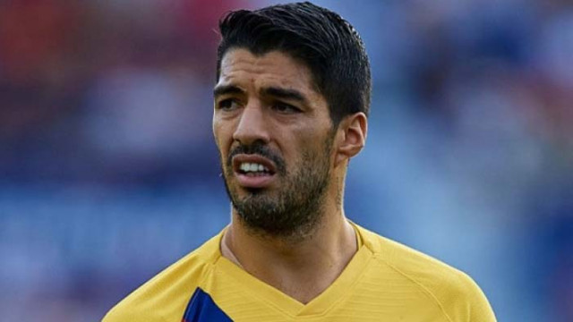 Емоционална последна пресконференция на Суарес в Барселона