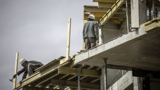 Проектант, строител и надзорник ще носят солидарна отговорност при некачествен строеж