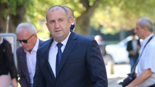 Радев няма да започва политически проект