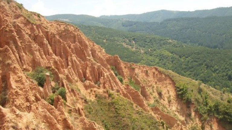 Върнаха решението за отдаване под наем на екопътеките към Стобските пирамиди