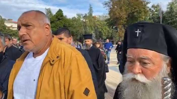 Борисов е на посещение в новия катедрален храм „Св.Св. Кирил и Методий“ в Ловеч