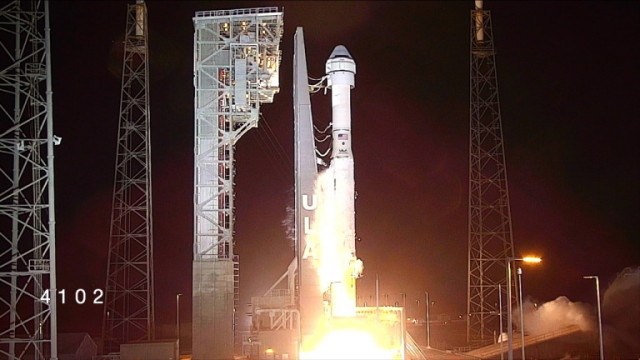 NASA иска да прати първата жена на Луната. Ето колко ще струва това