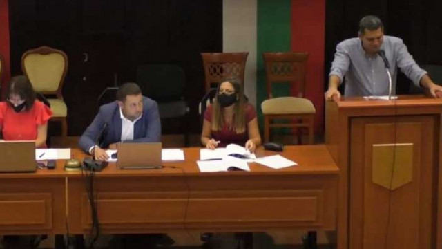 Връх на некомпетентността: „Възраждане“ искат Варна да кандидатства по програма за селските райони