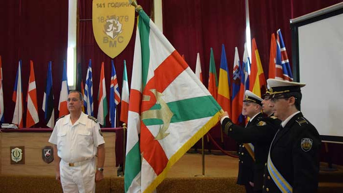 Капитан I ранг Цветан Андреев бе изпратен в резерва