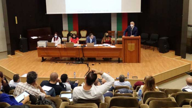 Отпускат средства за модернизация на варненско читалище и инфраструктура край Варна