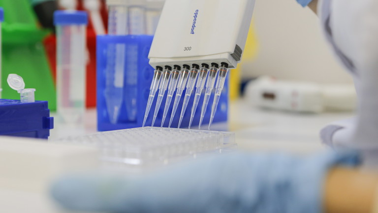 110 деца са с COVID-19, 201 паралелки са карантинирани, отчитат от МОН