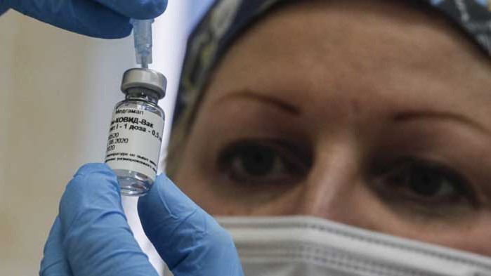 В Русия завършиха клиничните изпитания на втората ваксина срещу COVID-19