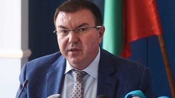 Заповедите на министър Ангелов за удължаване на извънредната обстановка