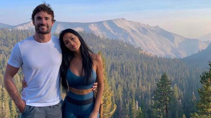 Новите секси снимки на Никол Шерцингер