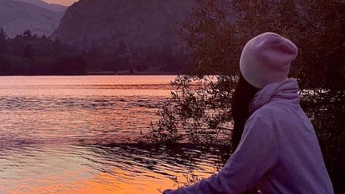 Новите секси снимки на Никол Шерцингер