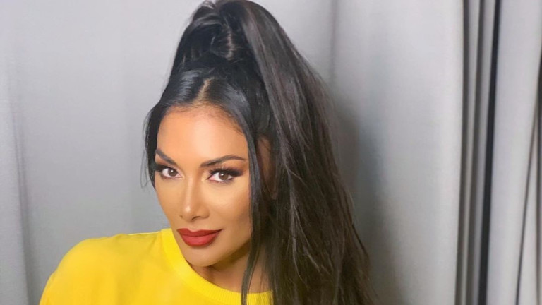 Новите секси снимки на Никол Шерцингер