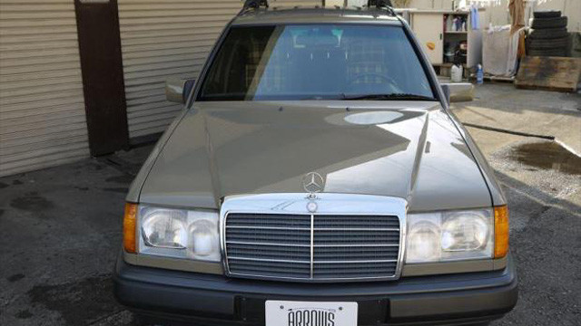 Японци възстановяват W124-ки до нови и ги продават (СНИМКИ)