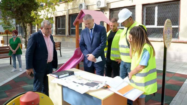 Започна ремонт и на детска ясла "Чуден свят"