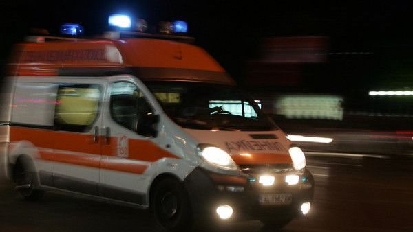 Блъснаха пешеходка на тротоара в Аспарухово, водачът е неизвестен