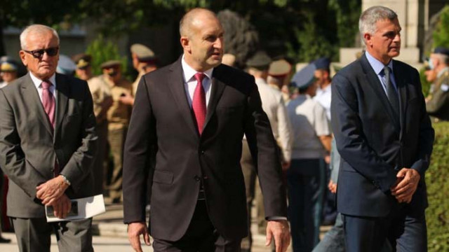 Радев ще изнесе лекция в Икономическия университет – Варна