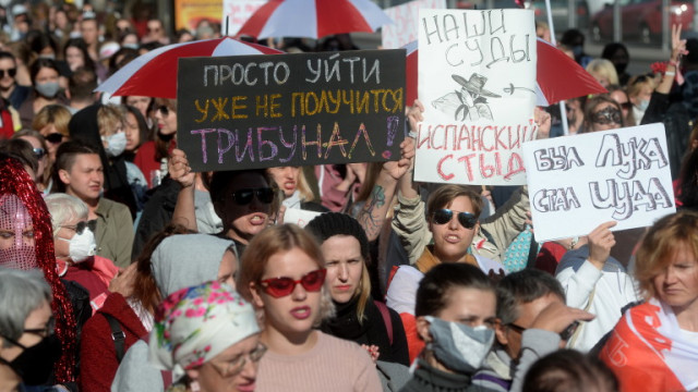 И Румъния отзова посланика си в Беларус