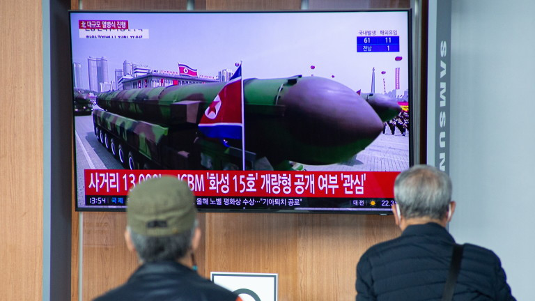 Северна Корея показа междуконтинентална балистична ракета без аналог в света