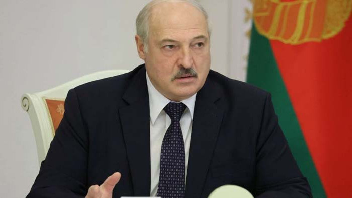 Лукашенко на консултации с опозицията, наложи му се да ги посети… в затвора