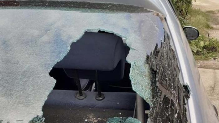 Изпочупени са стъклата на автомобила на кандидата на ГЕРБ за кмет на село Бохот