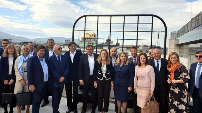 Николова: Пандемията промени лицето на туризма, но всяка криза дава нови възможности