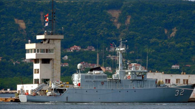 Минен ловец „Цибър” заминава на задгранично плаване