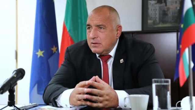 Мицотакис разказал на Борисов, че Радев „много е хвалил България“