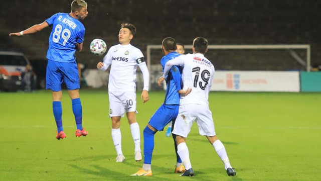 Славия надви минимално Левски с човек повече