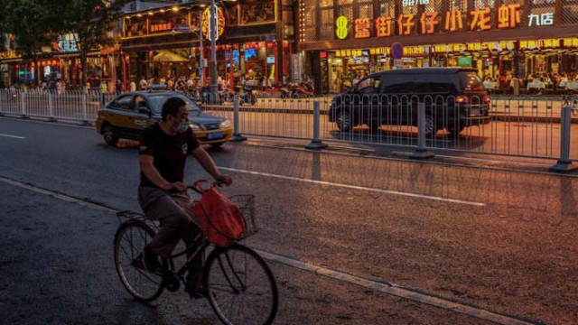 Китайската икономика с ръст от 4,9% през последното тримесечие