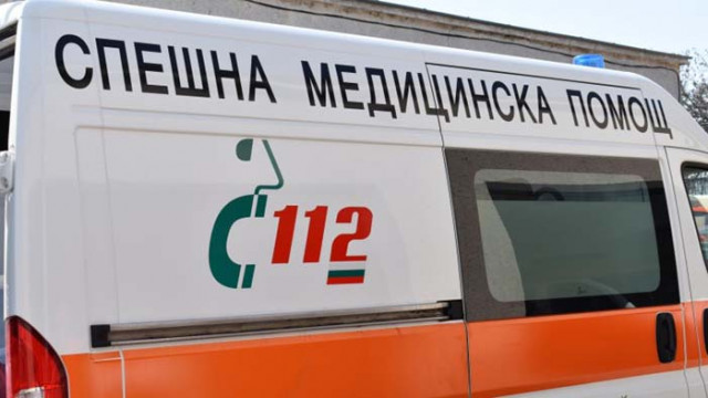 Син намушка майка си с кухненски нож в Русе