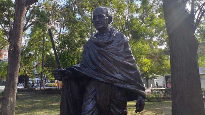 Във Варна откриха паметник на Махатма Ганди