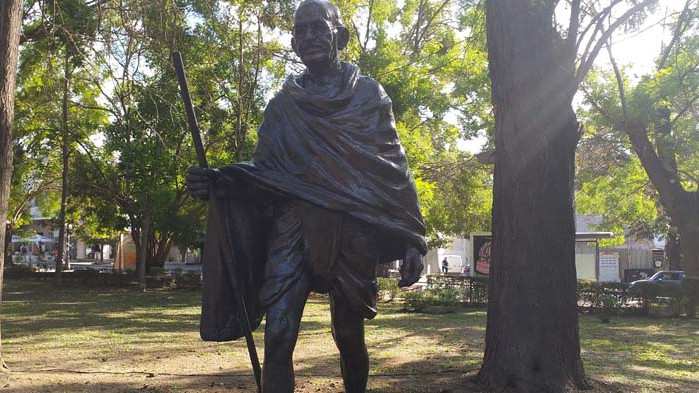 Във Варна откриха паметник на Махатма Ганди